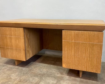 Paul Laszlo for Brown Saltman 1940's Oak Desk