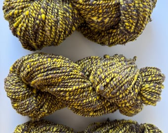 Handspun Yarn - Babydoll Southdown Wool 132yd - 6.2 oz / 89yd - 4.25oz / 81 yd - 3.95oz