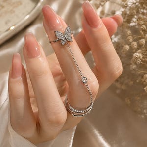 Silber Schmetterling Handketten Ring, Strass Multi-Band Ring, Eleganter Handschmuck für Damen
