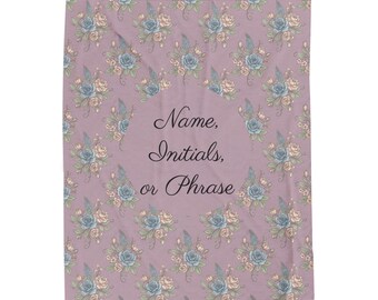 Vintage Blue Rose Repeat Pattern Velveteen Plush Blanket