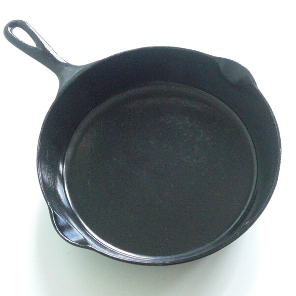 Vintage Wagner Sydney 7 A Cast Iron Skillet