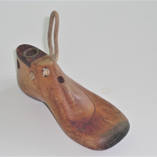 Antique Small Child's Size Wood Shoe Mold Form Stretcher L5