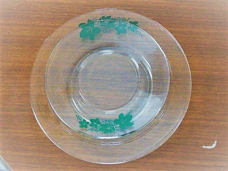 8 Vintage Ivy Leaf Clear Glass Plates 4 Luncheon 4 Dessert or Bread and Butter