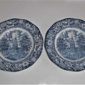 Pair Vintage Liberty Blue Ironstone Dinner Plates Independence Hall Collectors Plate
