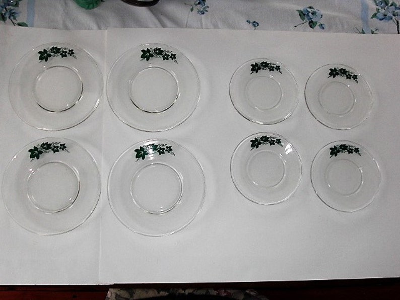 8 Vintage Ivy Leaf Clear Glass Plates 4 Luncheon 4 Dessert or Bread and Butter