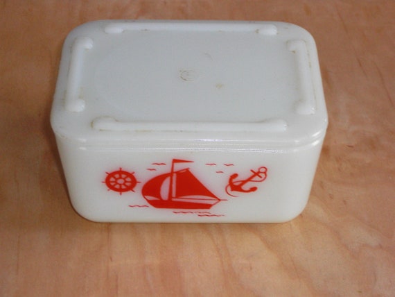 Vintage Mckee Milk Glass Red Sailboat Refrigerator Storage Box