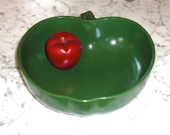 Vintage Large Dark Green APPLE Salad Serving Bowl by Hazel Atlas Orchardware Bowl