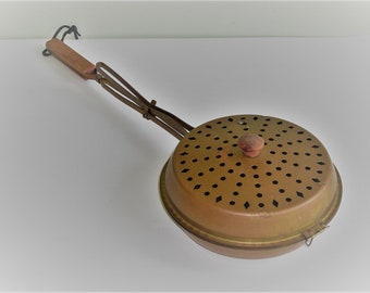 Vintage Brass Bed Warmer Warming Pan with Wood Handle