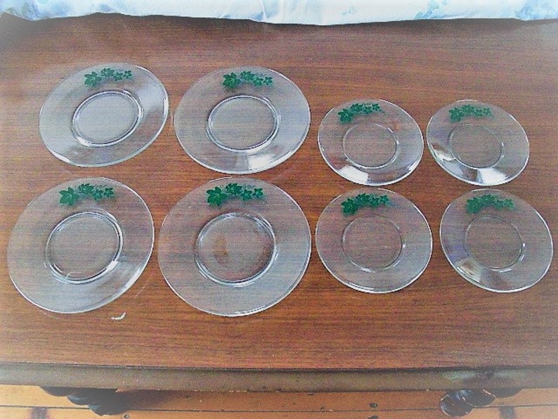 8 Vintage Ivy Leaf Clear Glass Plates 4 Luncheon 4 Dessert or Bread and Butter