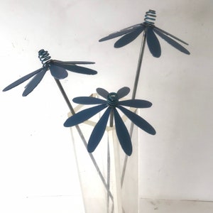 gerbera daisy, set of 3, daisies, metal flowers, flower bouquet, garden art, plant stake, assorted colours available