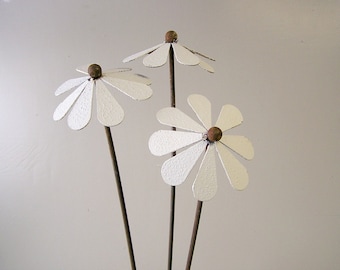 daisy, metal daisies, set of 3, flower bouquet, garden art, plant stake, assorted colours available