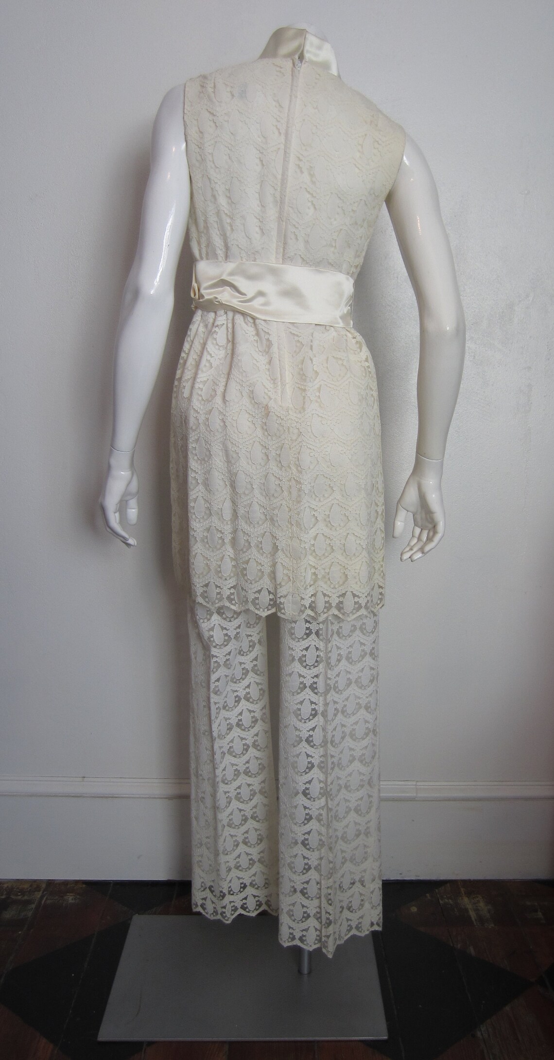 white lace pants suit