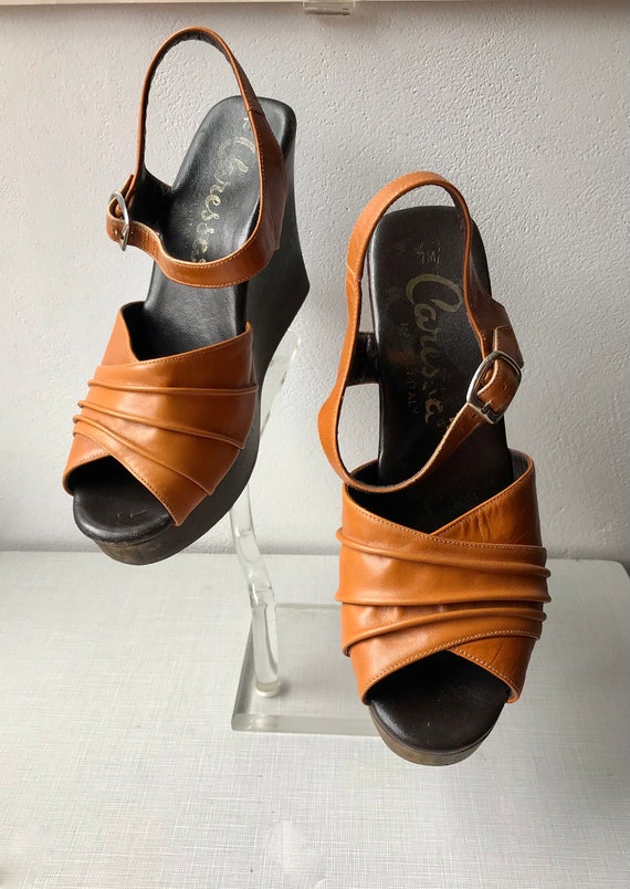 1970's Caressa leather and wood platforms/size 7 - image 2