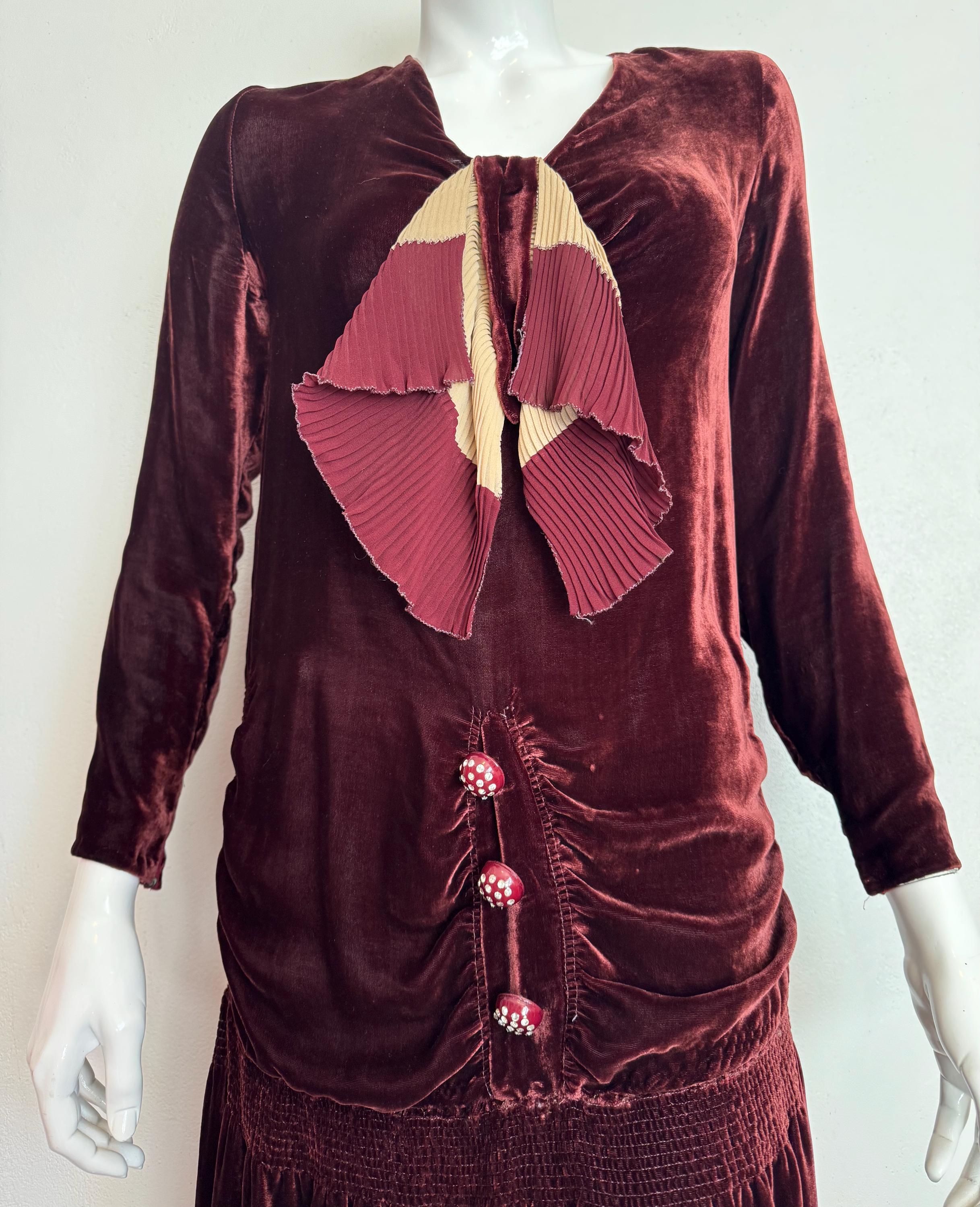 1920 burgundy dress 1920s Day Dress Long Sleeves Burgundy Red Silk Beige Lace M /L – RareJule  Vintage