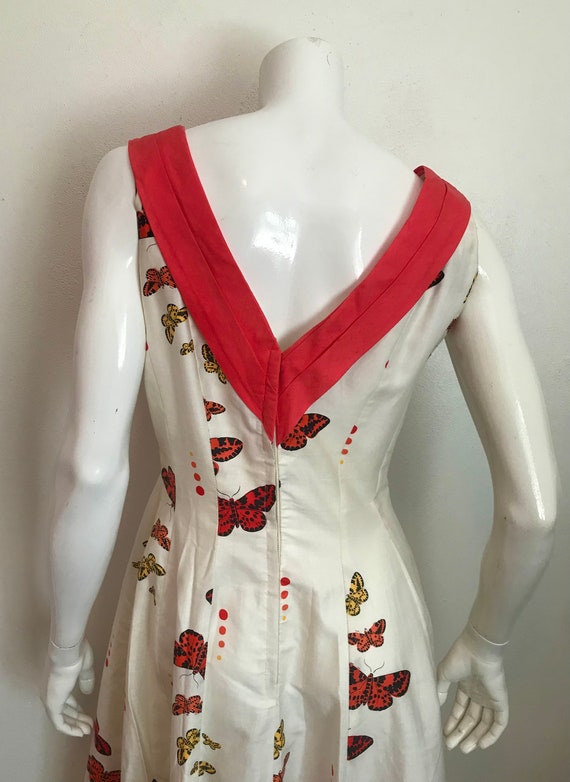 1960's white cotton sundress with butterflies and… - image 6