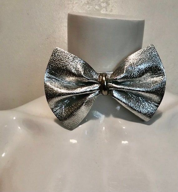1980's adjustable silver vinyl bow tie