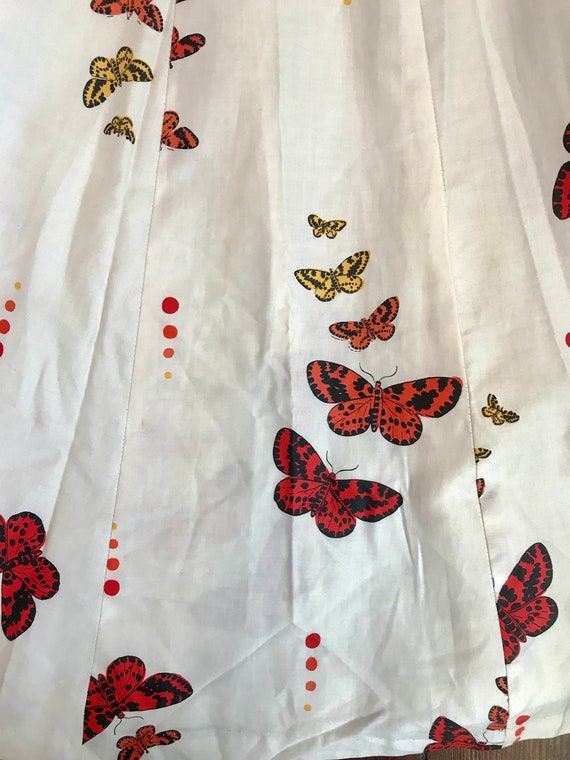 1960's white cotton sundress with butterflies and… - image 8