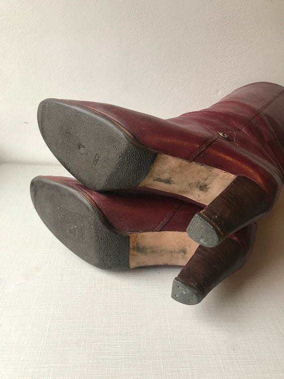 1980's Etienne Aigner burgundy leather mid calf b… - image 9