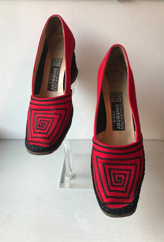 1970's Givenchy red and black espadrilles/size 8A… - image 4