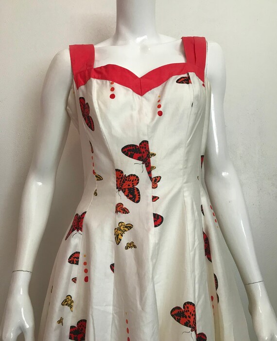 1960's white cotton sundress with butterflies and… - image 1