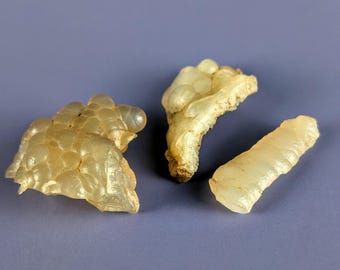 天然のブドウ状カルセドニー原石 – ファイアアゲート/カルセドニーの未加工標本3個
