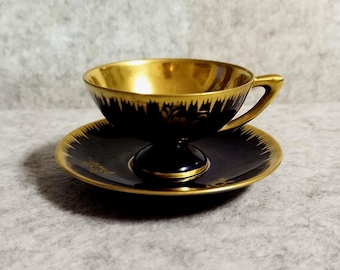 Count von Henneberg porcelain 1777, mocha cup, 1939, new, 24-karat gold decoration from Thuringia!