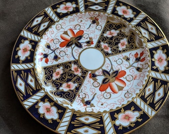 Royal Crown Derby Imari Salad Plate, Vintage English Bone China (1921) Pattern 2541