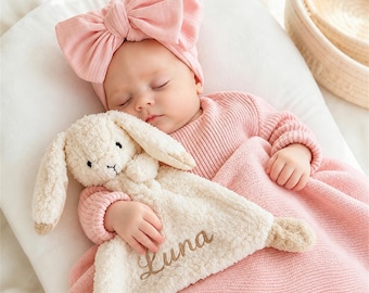 Doudou lapin personnalisé, couverture de sécurité personnalisée avec le prénom de bébé, doudou lapin tout doux, cadeau de naissance