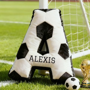 Gepersonaliseerde voetbal brief kussen aangepaste initiaal kussen met naam kussen voetbal kussen voetballiefhebber speler fans cadeau WK 2026