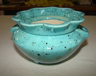 Med. Violet Pot ( Blue Guppy )