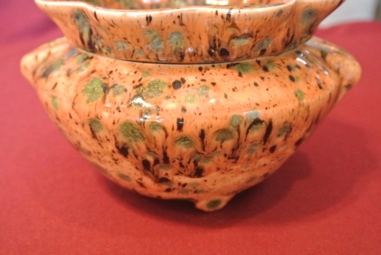 Lg. Self watering planter (Oriental carmel)