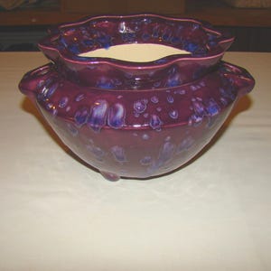 Lg. Ruffle Violet Pot  ( Royal Fanatasy )