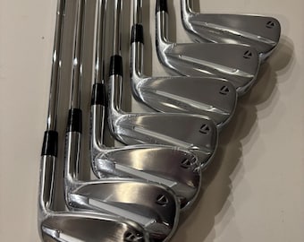 NEW RH Taylormade P790 iron set 4-PW S300 Gold Stiff