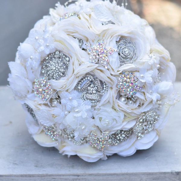 Garden Flower Brooch Bouquet