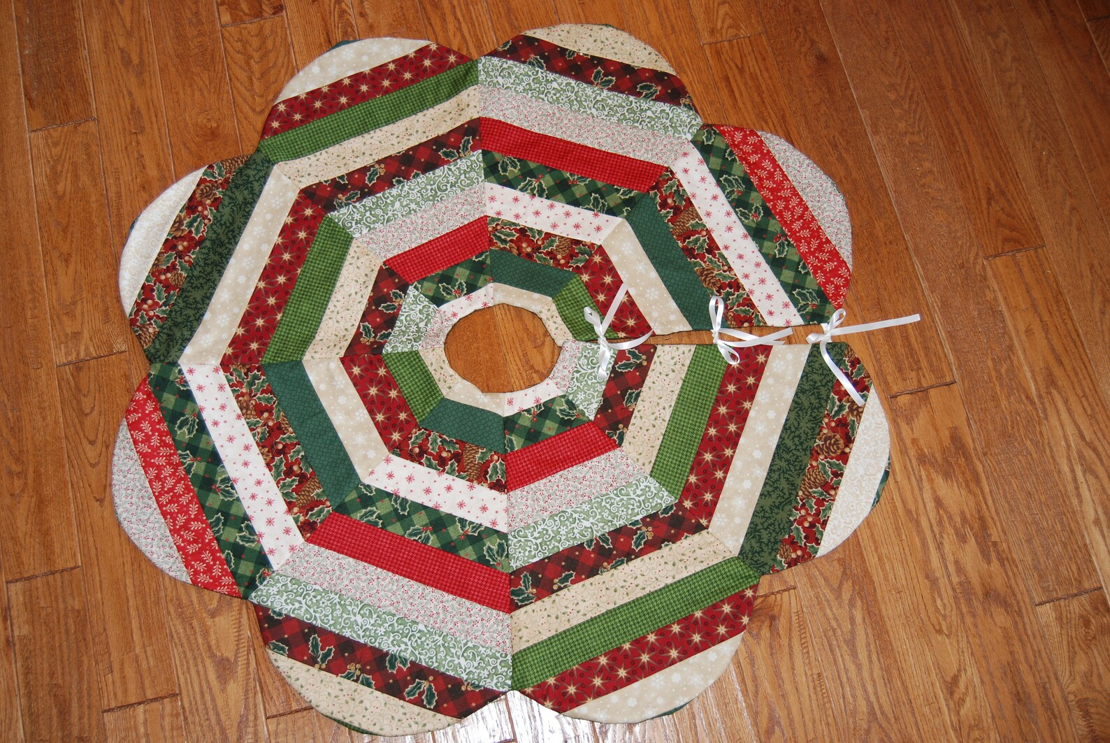 Strip Quilted Christmas Tree Skirt Etsy