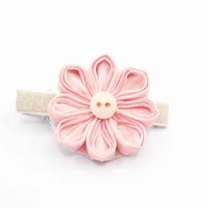 Shades of pink hair clip, Layered Kanzashi Flower Hair Clip, Handmade floral hair clip, Pink Barrette, Pink flower clip, Kanzashi hair clip