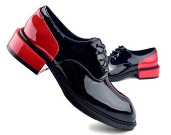 Christian Louboutin heren Oxfords van zwart lakleer met rode zool