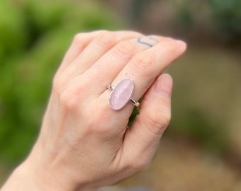 Maat 5 ROSE QUARTZ RING//sterling zilveren solitaire ring//beste vriend vakantie cadeau kristal edelsteen