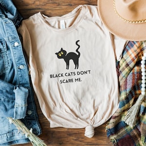 Black Cat Lover Funny Cat Shirt For Cat Mom Gift For Cat Lover Vintage Halloween Retro TShirt Unisex Fall Scary T-shirt Cute Cottagecore Tee