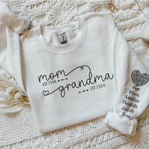 Personalized Grandma Mama Sweatshirt with Kid Names on Sleeve, Mothers Day Gift, Birthday Gift for Mom, New Mom Gift, Minimalist Mom Sweater