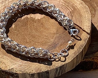 STERLING SILVER BRACELET - Inverted Pearls - Chainmaille bracelet with Swarovski pearls.