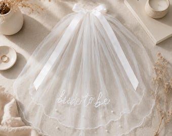 Bride To Be Veil with Satin Bow, Cute Short Bridal Veil, Pearl Bachelorette Veil, Bridal Shower Accessory