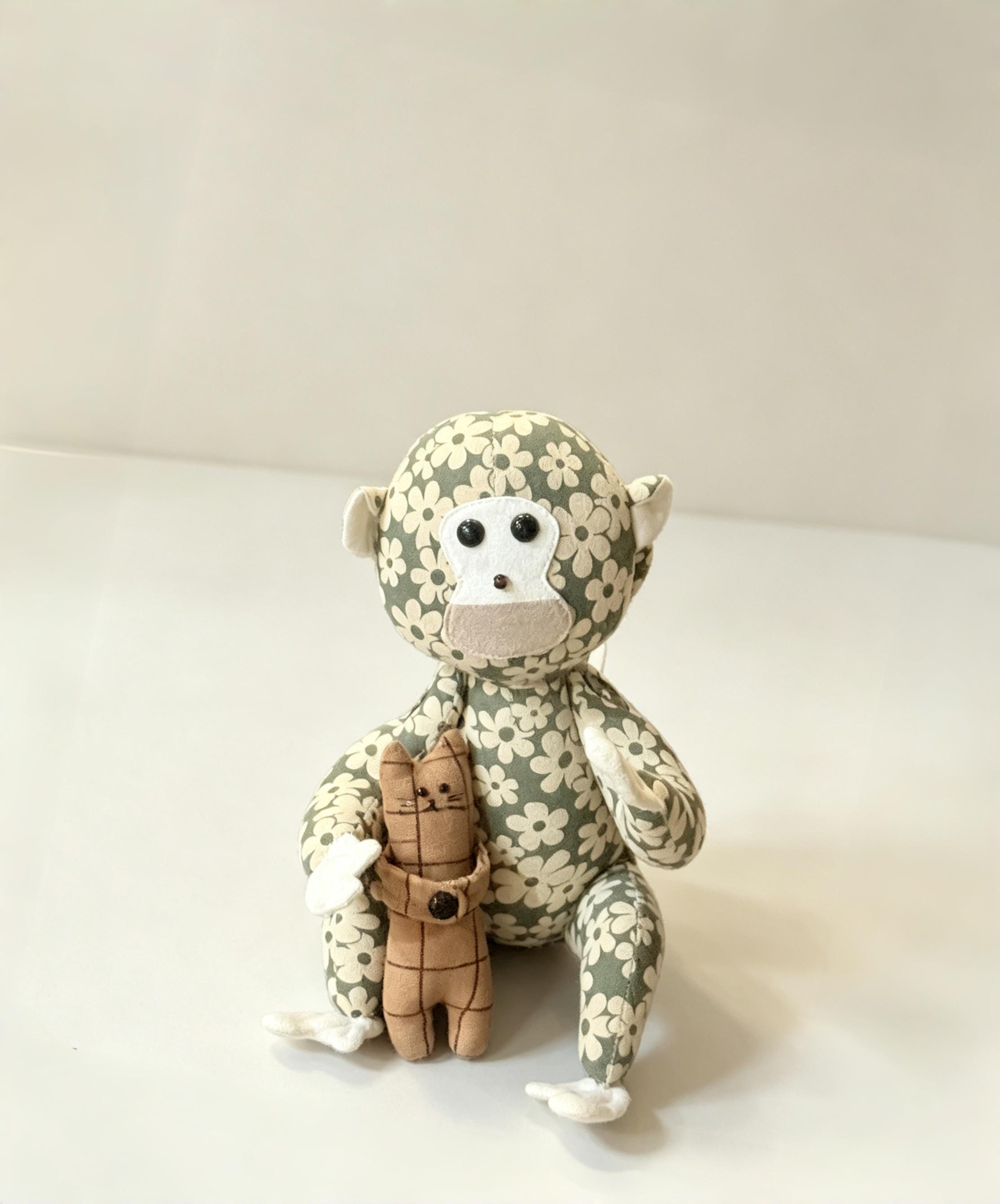 ぬいぐるみ（猿） - Etsy 日本