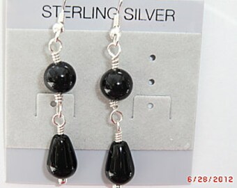 Silver and Black Agate Drop Earring