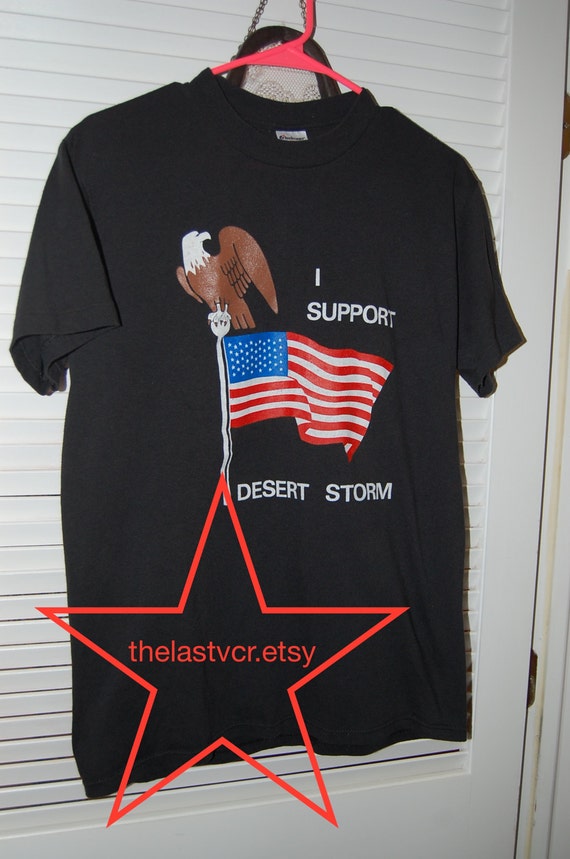 Vintage 1991 I support desert storm t-shirt. Size 