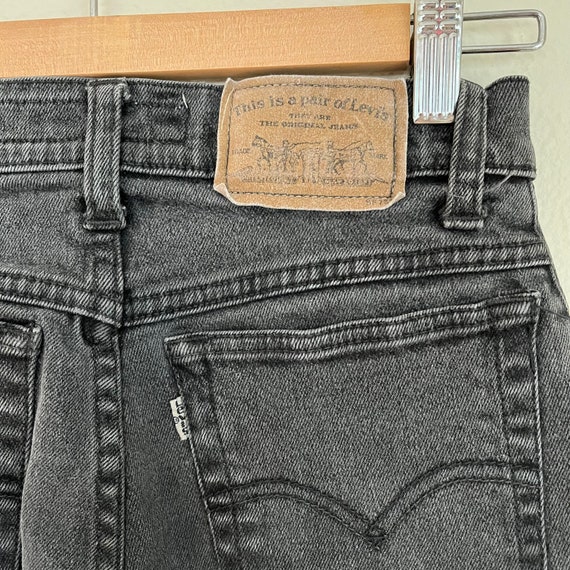 Vintage Black Levi’s Size 24-25 Women’s Size 0-2 … - image 8