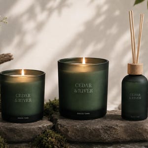 Colección de fragancias para el hogar Cedar & River / Velas aromáticas con aroma a bosque y difusor de varillas
