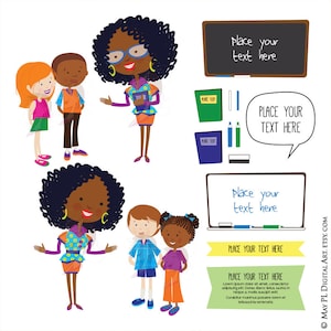 Op de afbeelding: Illustratie van een leraar en leerlingen in een klaslokaal. De leraar is een zwarte vrouw met krullend haar, draagt een bril en een kleurrijke jurk. Ze houdt een boek vast. Er zijn drie leerlingen, twee meisjes en een jongen, allemaal met verschillende huidtinten. De leerlingen staan in een rij en kijken naar de leraar. Er zijn twee lege borden in de afbeelding, een zwart en een wit, met de tekst "Place your text here" op elk. Er is ook een spreekballon met de tekst "Place your text here".