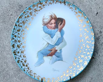 Vintage 1972 Franklin Mint Mother's Day Plate & Child Solid