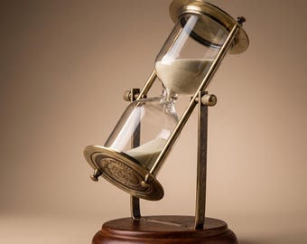 Vintage-Buchstützen aus Messing in Form einer Sanduhr, Paar Buchstützen aus Holz, antike Sanduhr mit Medaillon, Geschenk für Bibliotheken